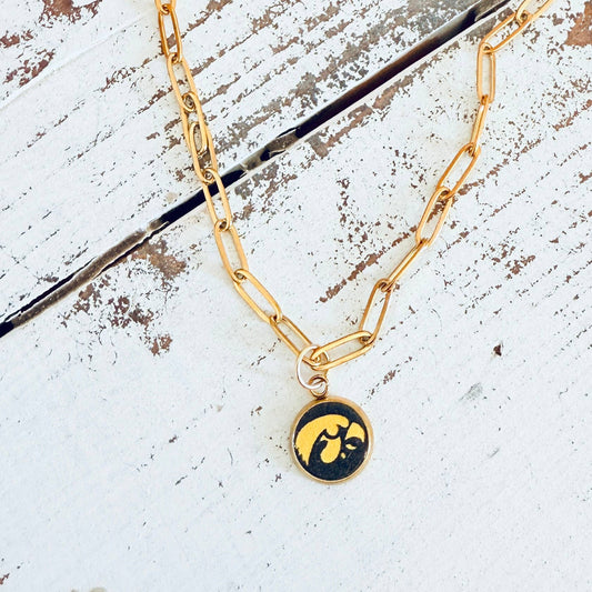 Iowa Hawkeyes Tigerhawk Paperclip Necklace: Gold w/Black