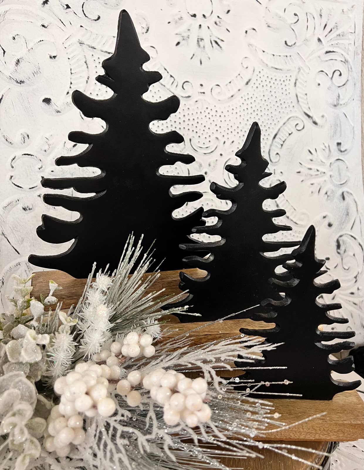 Aluminum Black Tree 5x6.25in